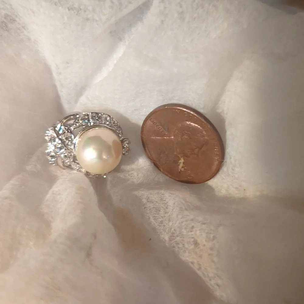 VTG Pearl Rhinestone ears - Picture 4 of 5